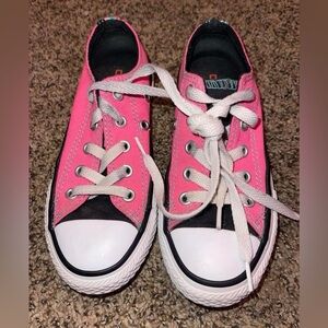 Converse size 12Y. Pink cons with colored tongue. VGUC - girls tennis shoes